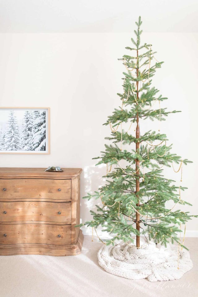 Sparse Christmas Trees Are the Latest Holiday Trend