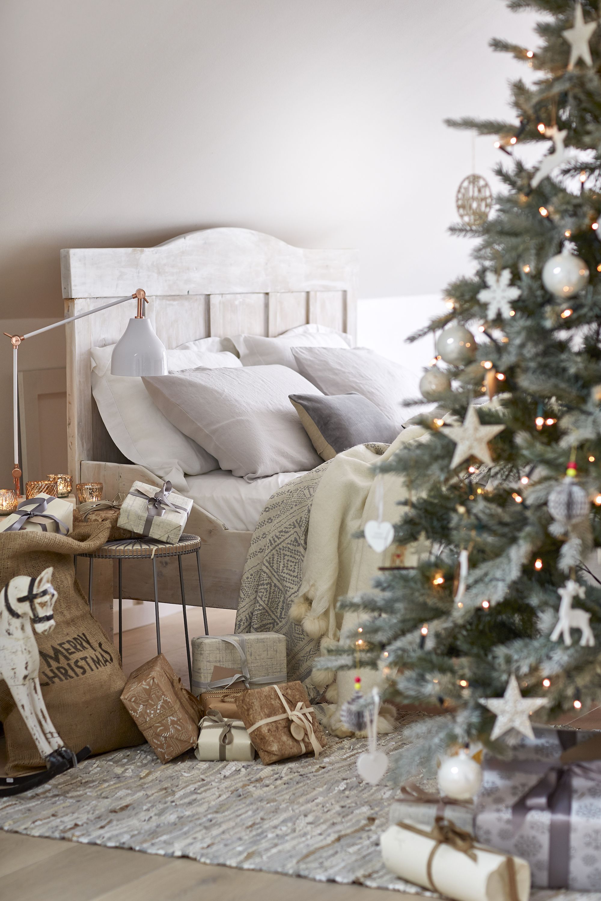 Christmas Bedroom Decor 11 Ways To Decorate At