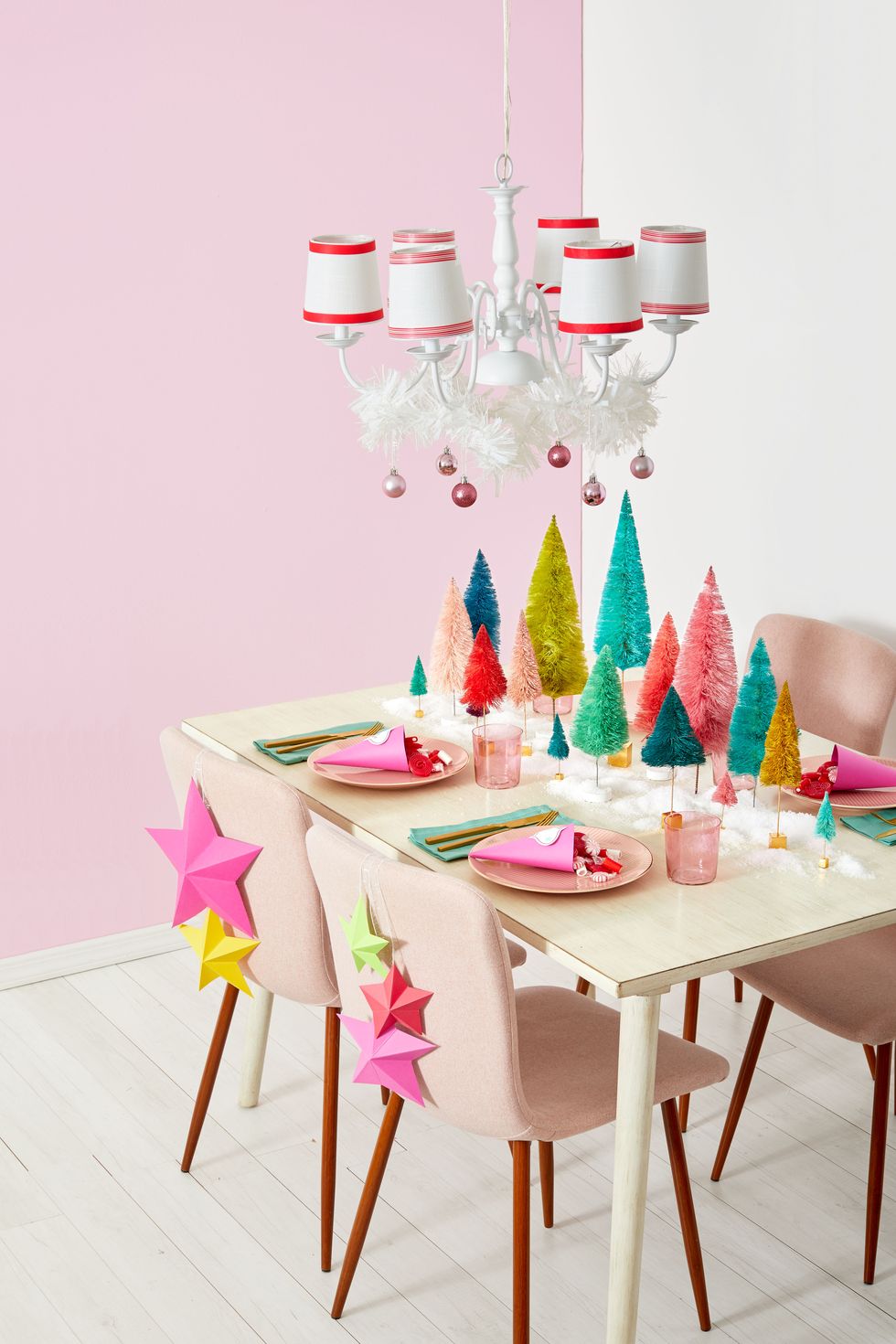 50 Best DIY Christmas Table Decorations — Holiday Tablescape Ideas