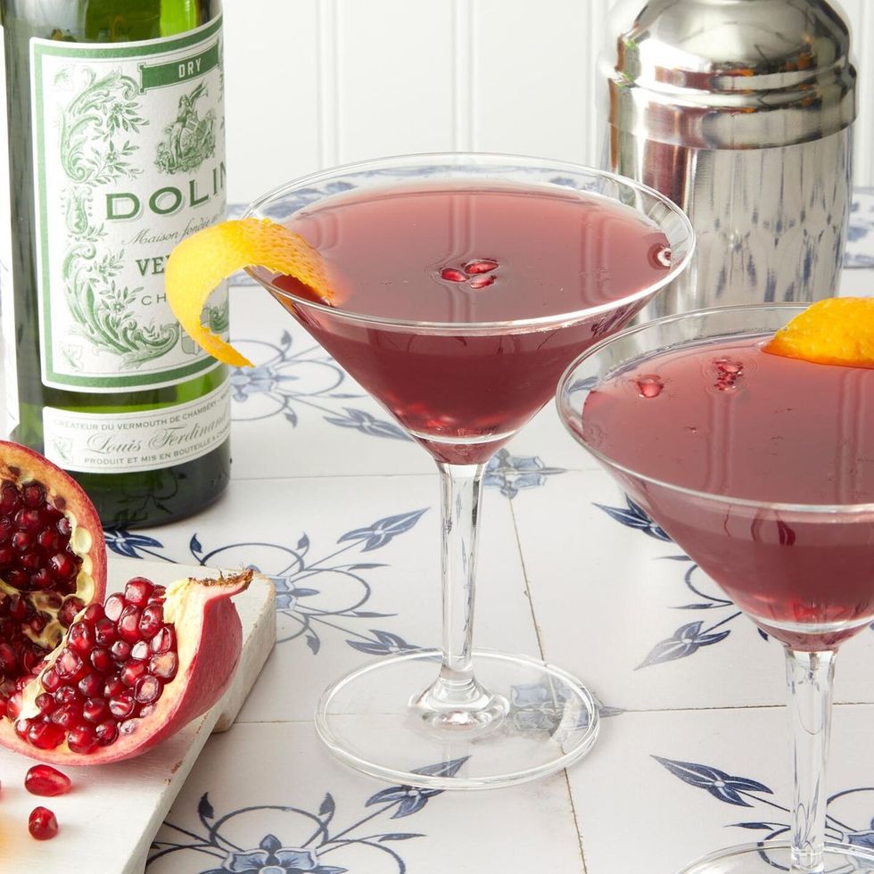 christmas cocktails pomegranate martini