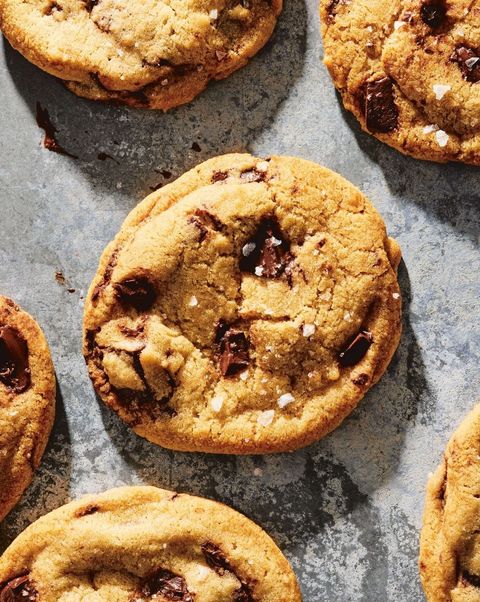 bourbon brown butter chocolate chunk cookies with sea salt