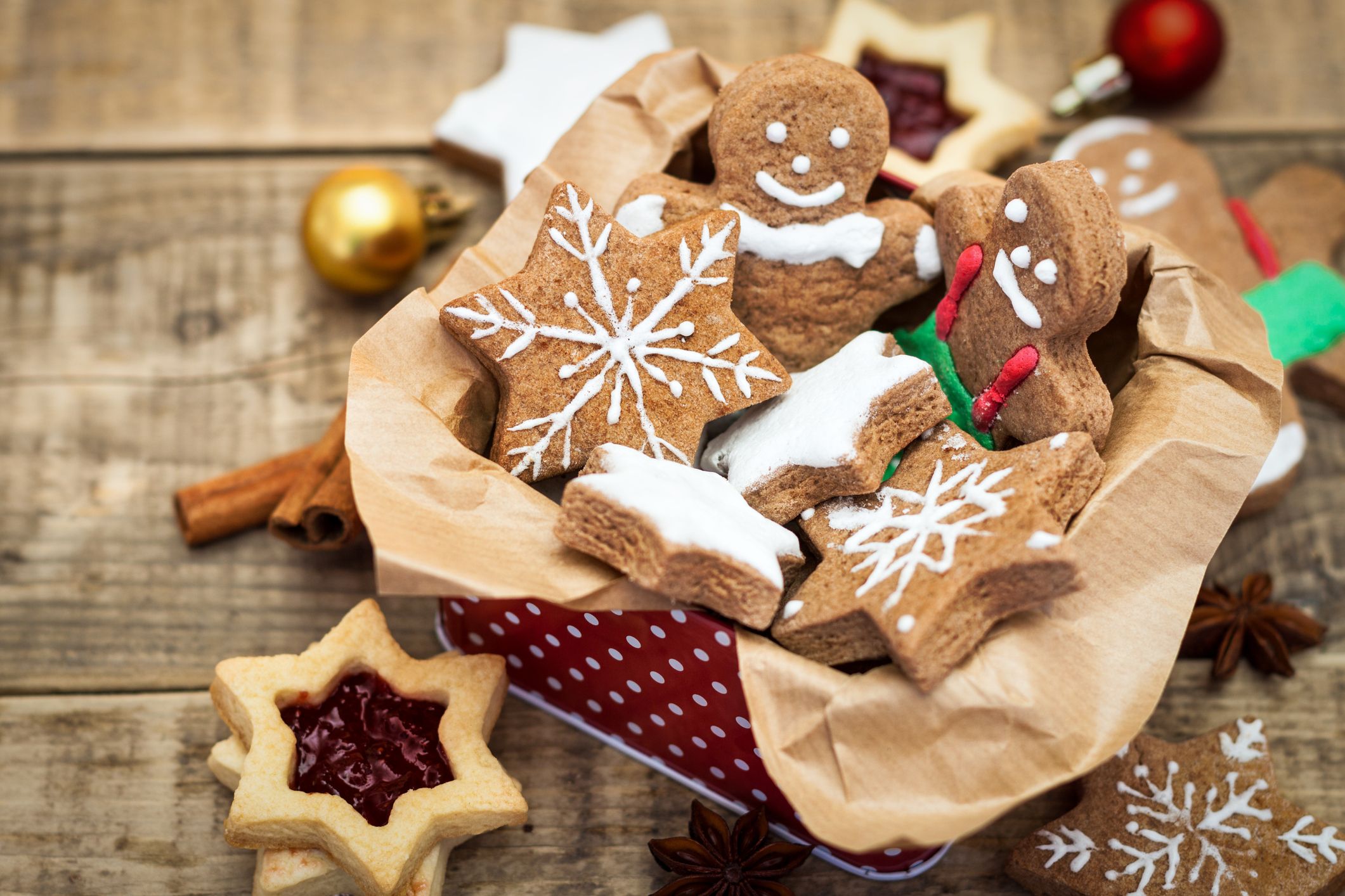 クリスマスの定番お菓子！ ジンジャーブレッドクッキーを作ってみよう 