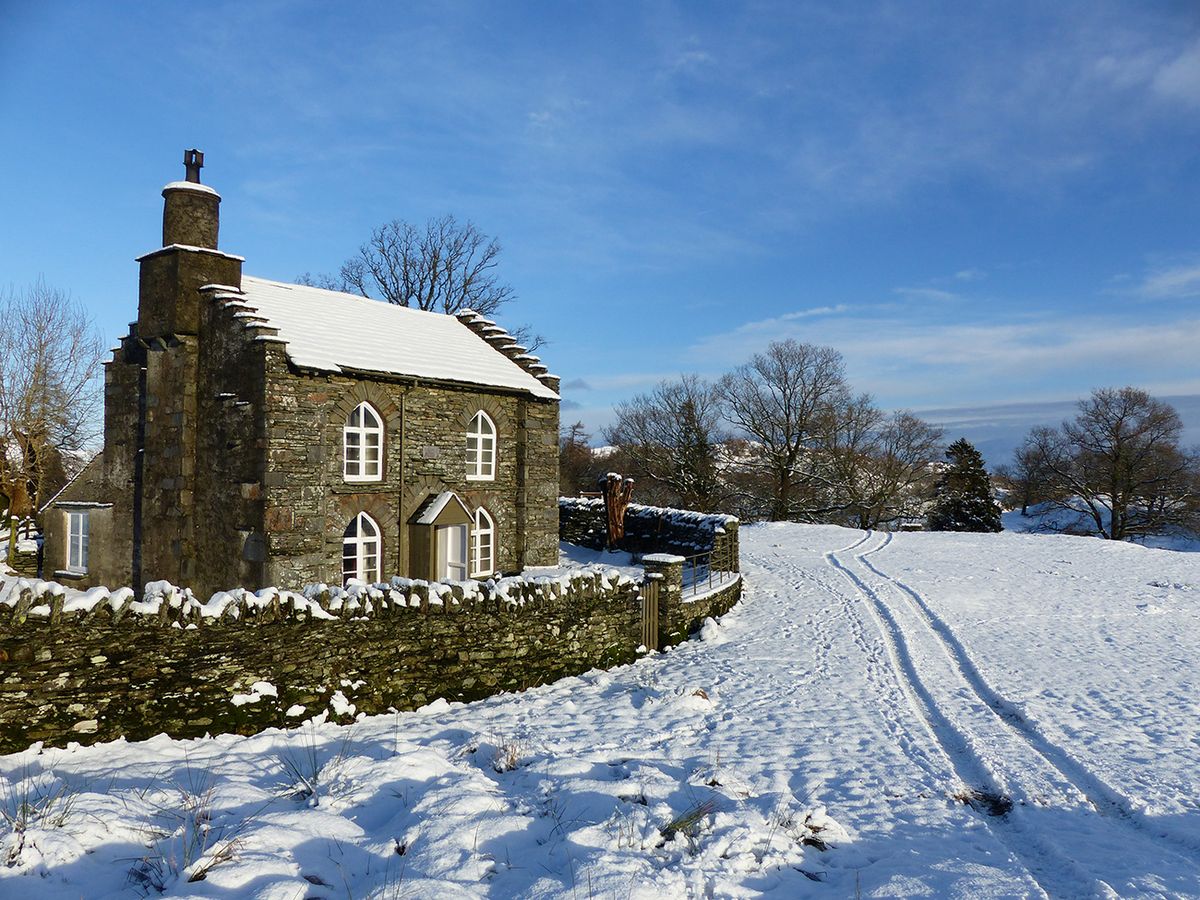 15 Cosiest Christmas Cottages to Rent in the UK