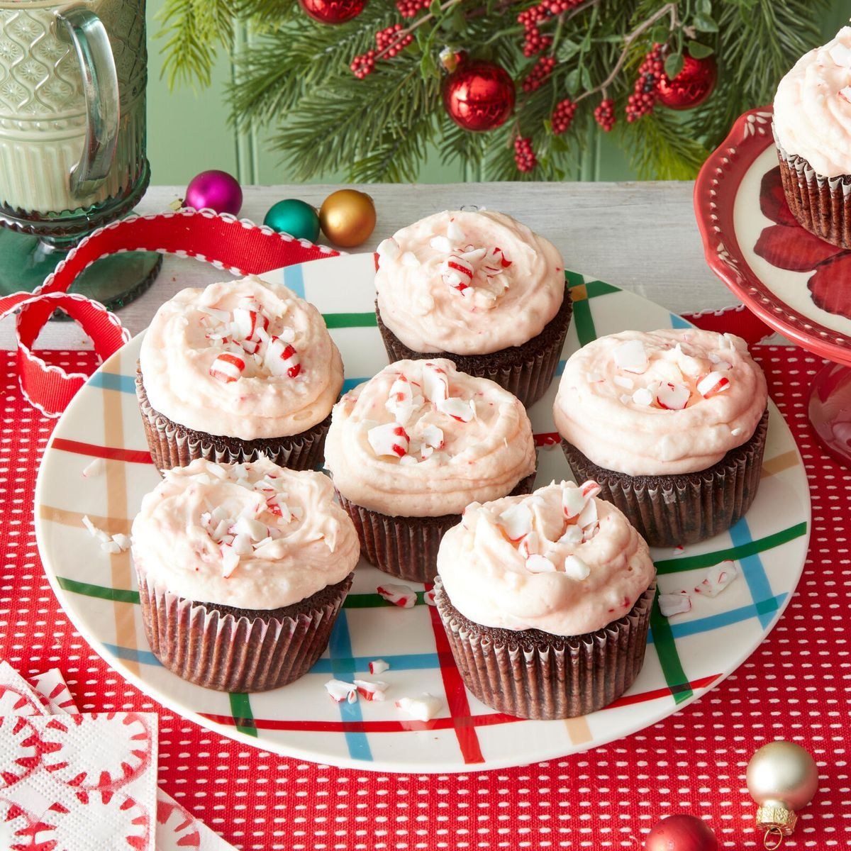Christmas Cupcakes Recipe | olivemagazine