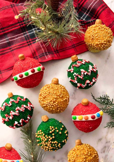 christmas ornament cupcakes