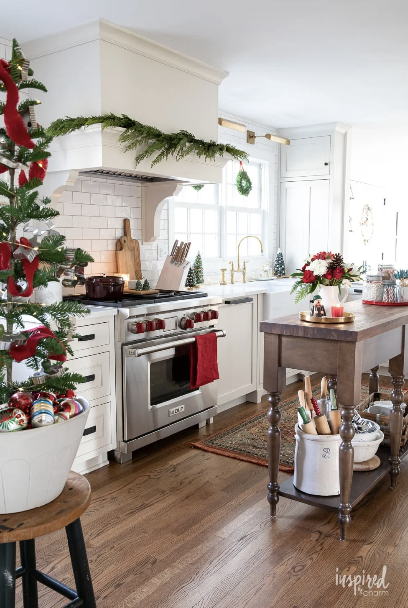15 Best Christmas Decoration Ideas for Your Home  Foyr