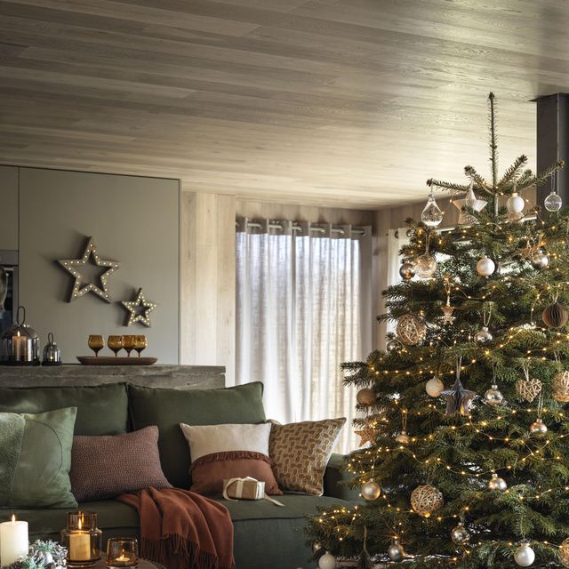 7 Mistakes to Avoid When Decorating Your House For Christmas 2022
