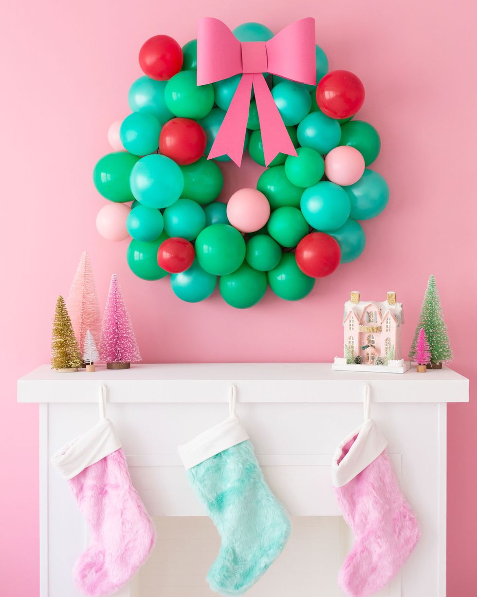 christmas decoration ideas christmas balloon wreath