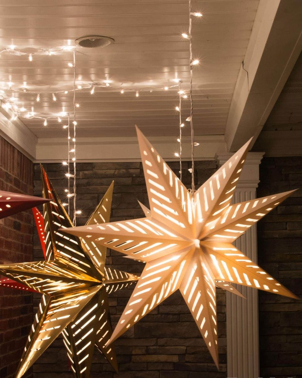 christmas decoration ideas hanging star luminaries