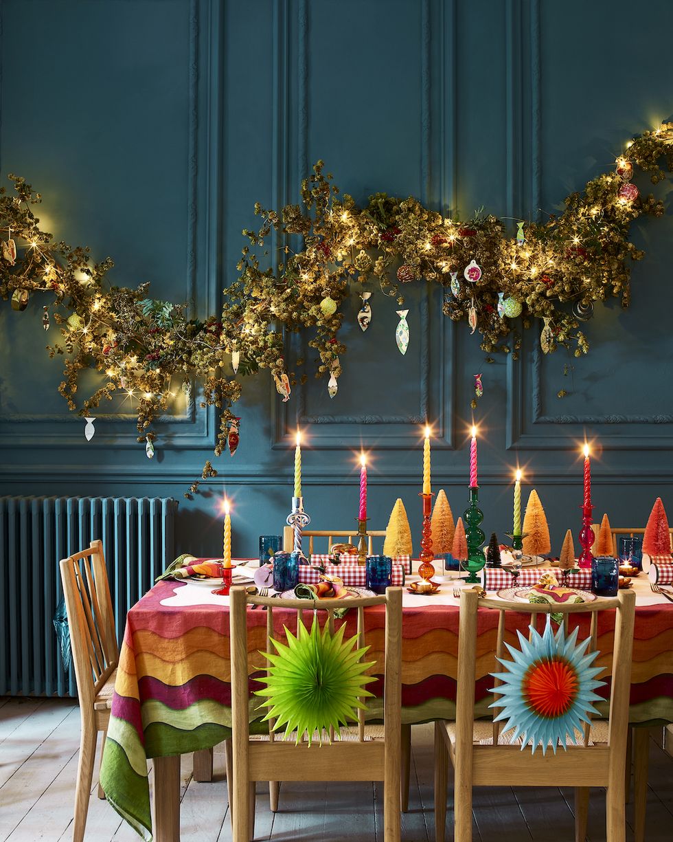 6 Easy Ways To Get Your Maximalist Christmas Interior Just Right