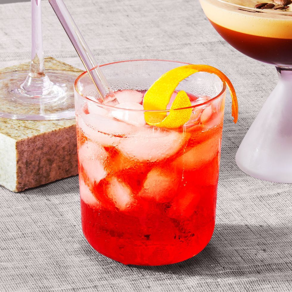 35 Classic Cocktails That Can Easily Whenever