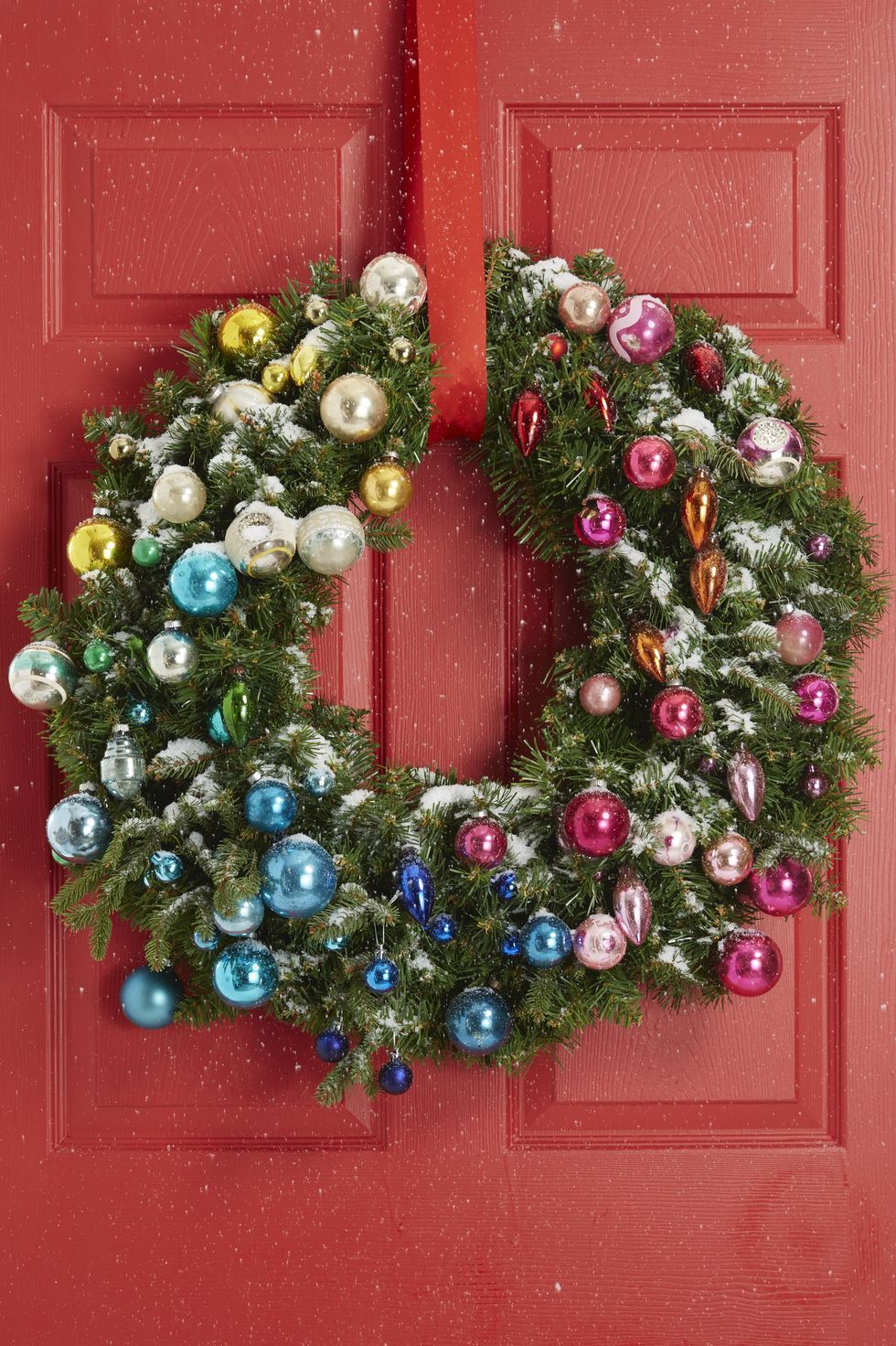 Christmas-Themed Door Decorations To Inspire You For Next Year!.  TeachersMag.com