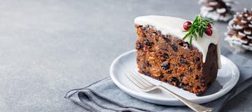 how to cut christmas cake without it drying out