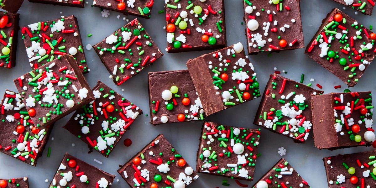 Best Christmas Fudge Recipe - How To Make Christmas Fudge