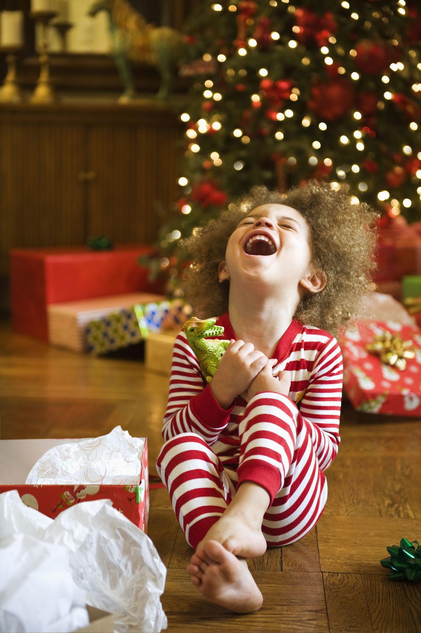 19 Fun Family Christmas Games & Activities for a Jolly Holiday