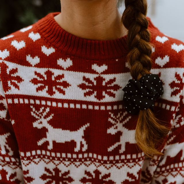 15 Holiday Party Hairdos That Take 10 Minutes or Less