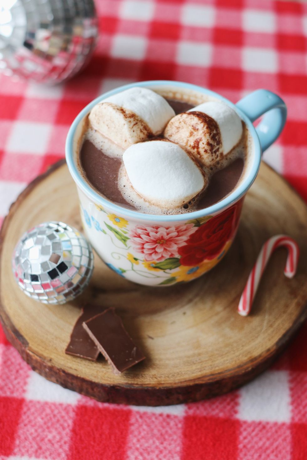 christmas hot chocolate board tutorial