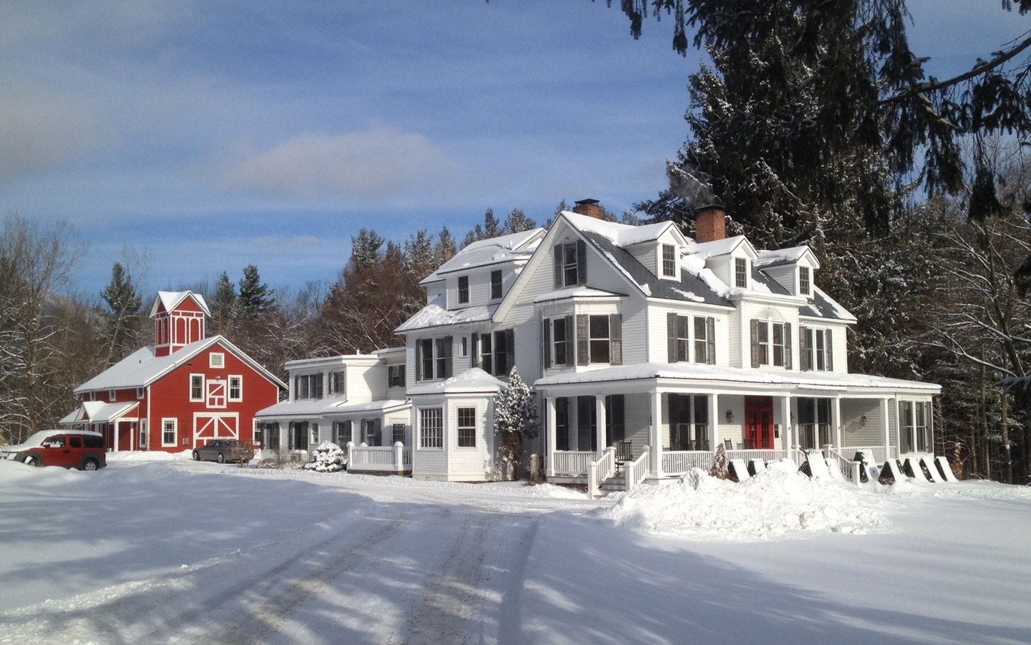 20 of the Coziest Country Inns for the Holidays - Christmas Bed and Breakfast