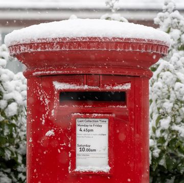 royal mail release christmas last posting dates for 2022 but urge people to post early