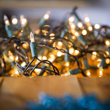 7 simple ways to store your christmas lights so they stay untangled for good