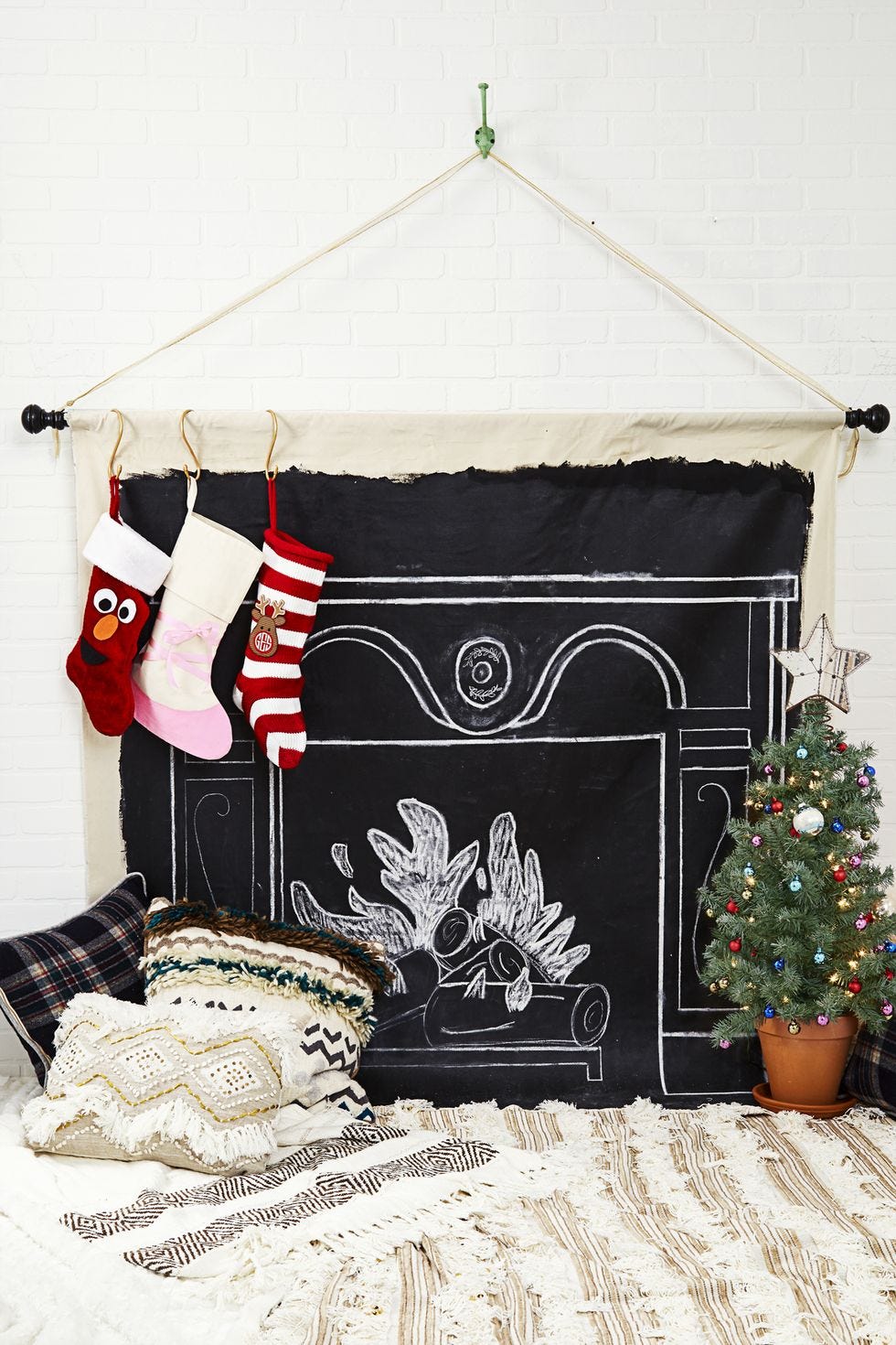 christmas living room makeshift fireplace