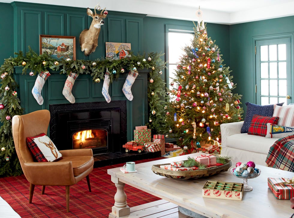 25 Christmas Living Room Decorating Ideas - How to Decorate a Living Room  for Christmas