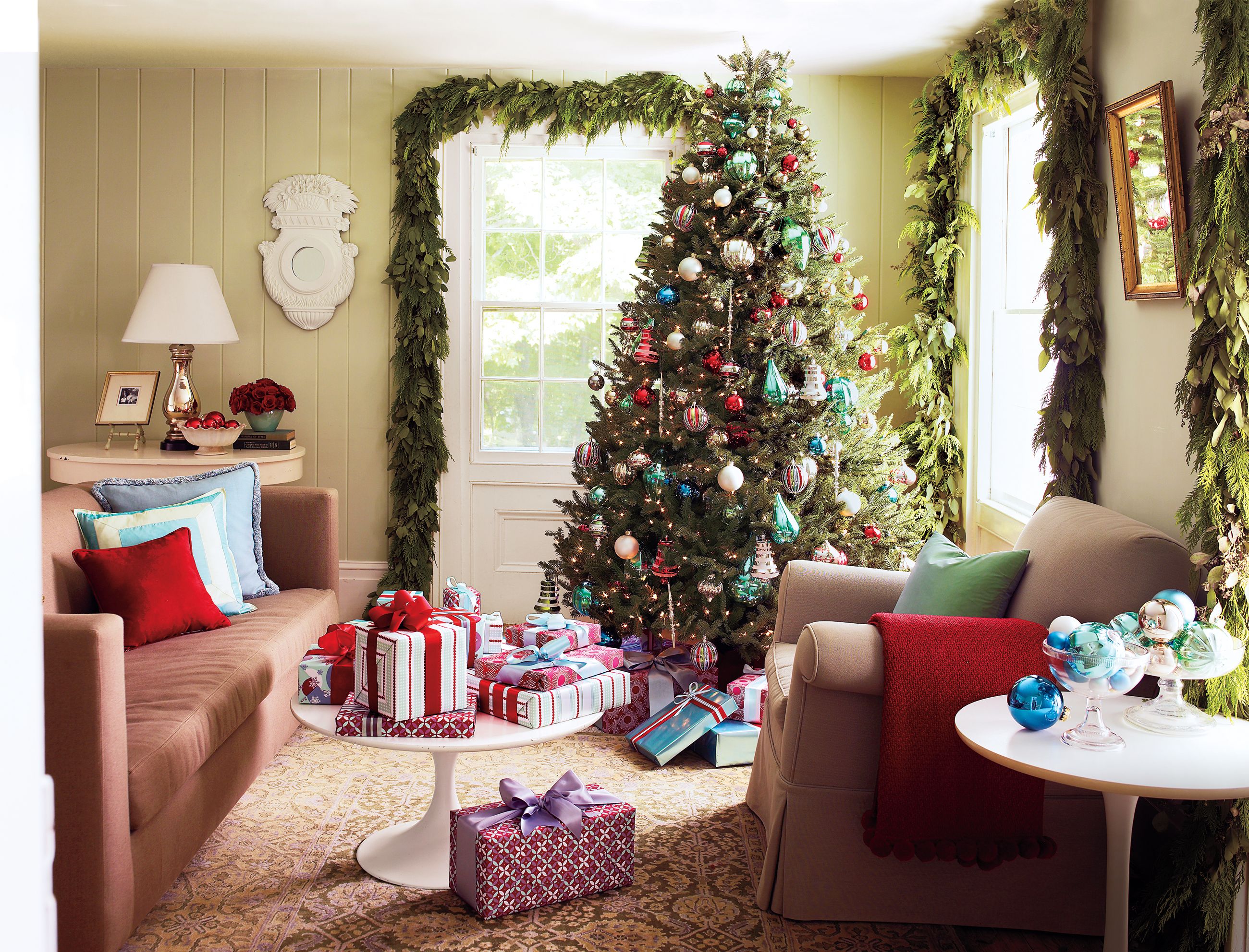 How to decorate small on sale living room for christmas