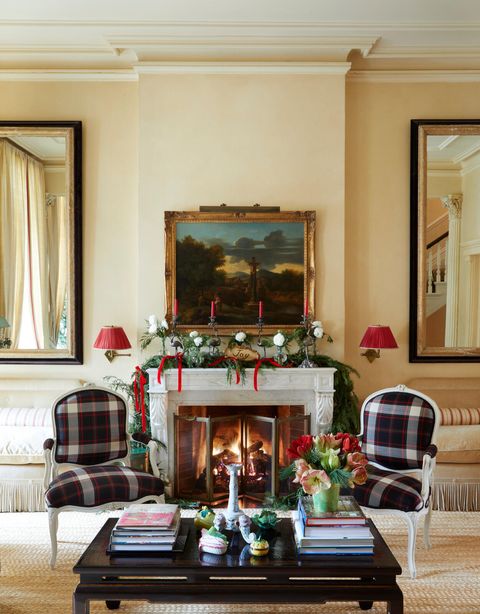 Best Christmas Decorating Ideas 2022 - Holiday Home Decor Ideas