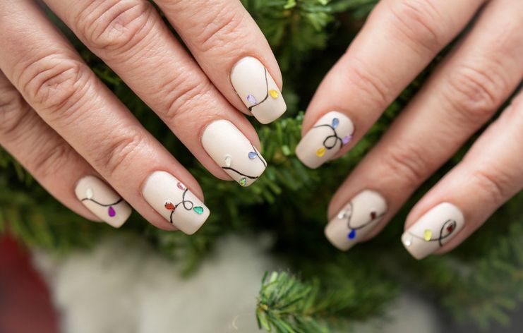 Summer nail art ideas to rock in 2021 : Mix and Match Modern French Tips