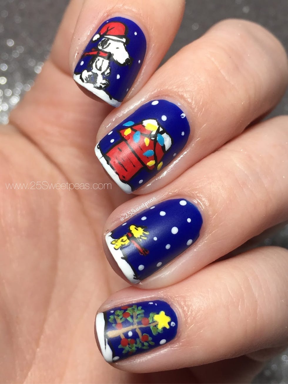 snoopy christmas nail art