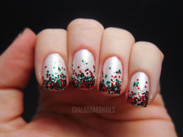 85 Festive and Simple Christmas Nail Ideas and Nail Designs 2023 | Sarah  Scoop