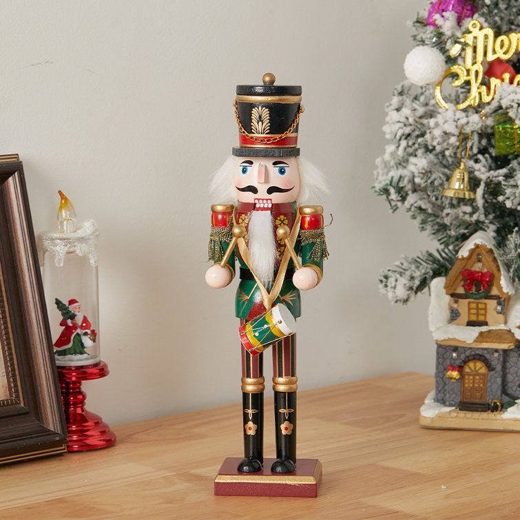 Best Christmas Nutcrackers: Christmas Nutcracker Decorations 2022 ...