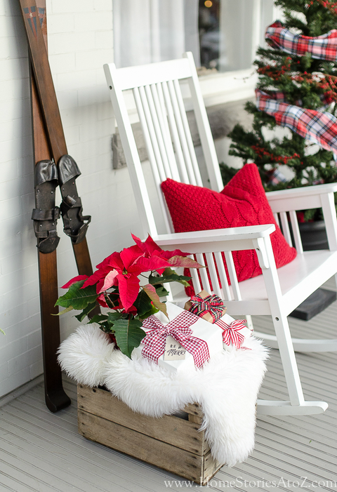 35+ Inspiring Front Front Porch Christmas Decorations