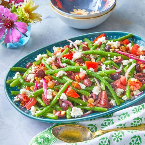 green bean salad with tomatoes and olives