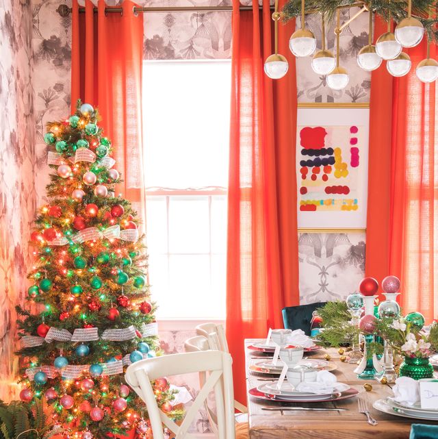 50 DIY Christmas Table Decorations 2024 - Best Holiday Tablescape ...