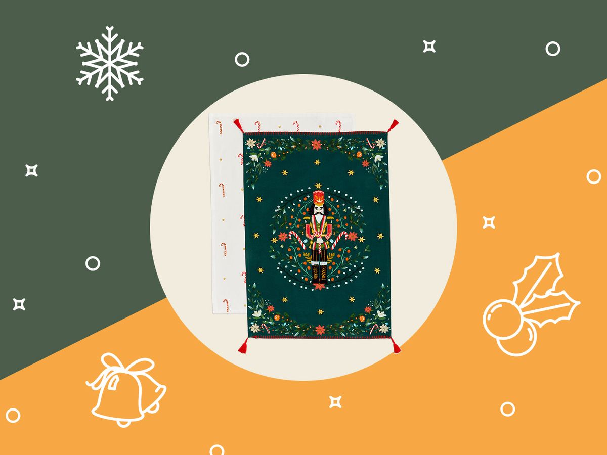 Christmas Tea Towel Nutcracker, Handmade in USA, Holiday Kitchen Towel,  Festive Dish Towel, Seasonal Kitchen Linen, Kitchen Decor 