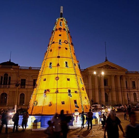 el salvador christmas tree