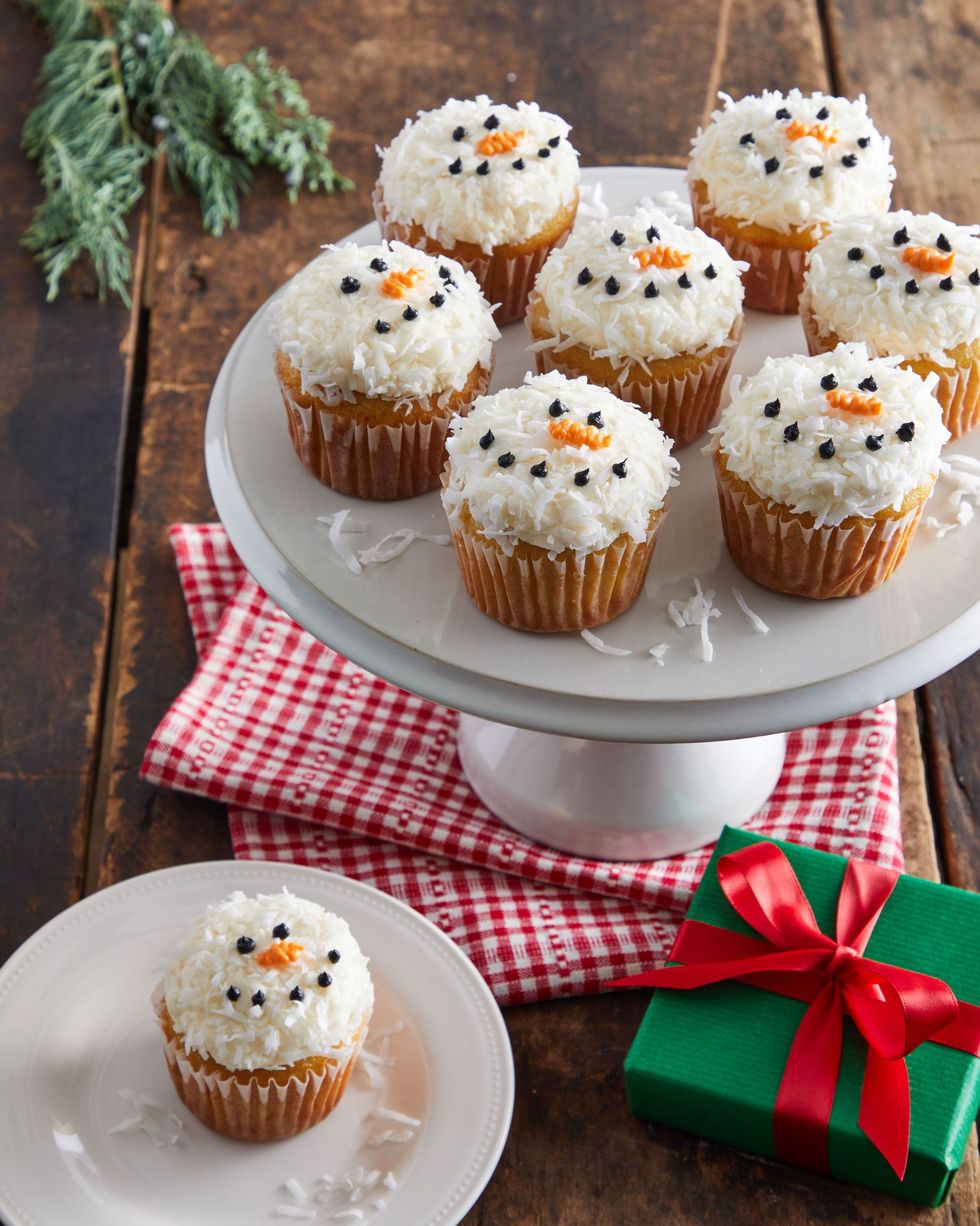 snowman cupcakes