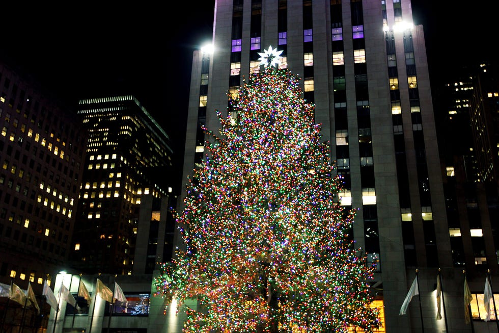 christmas tree at rockefeller center in new york city