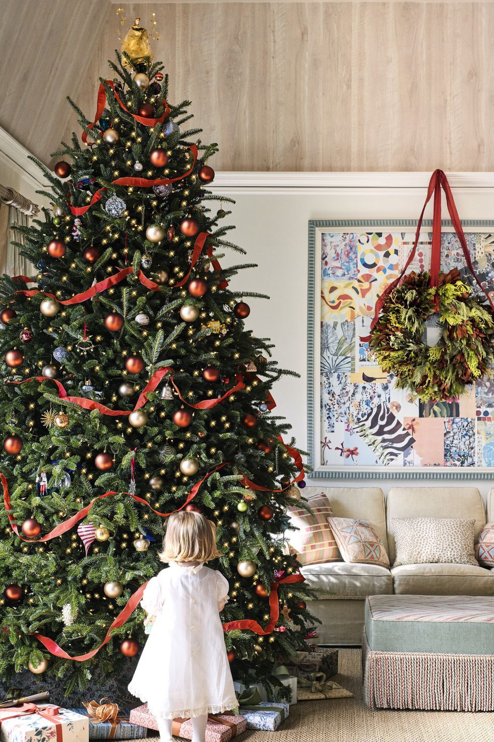 25 ELEGANT CHRISTMAS TREE DECORATING IDEAS – Best Christmas Tree Decorations  | Founterior