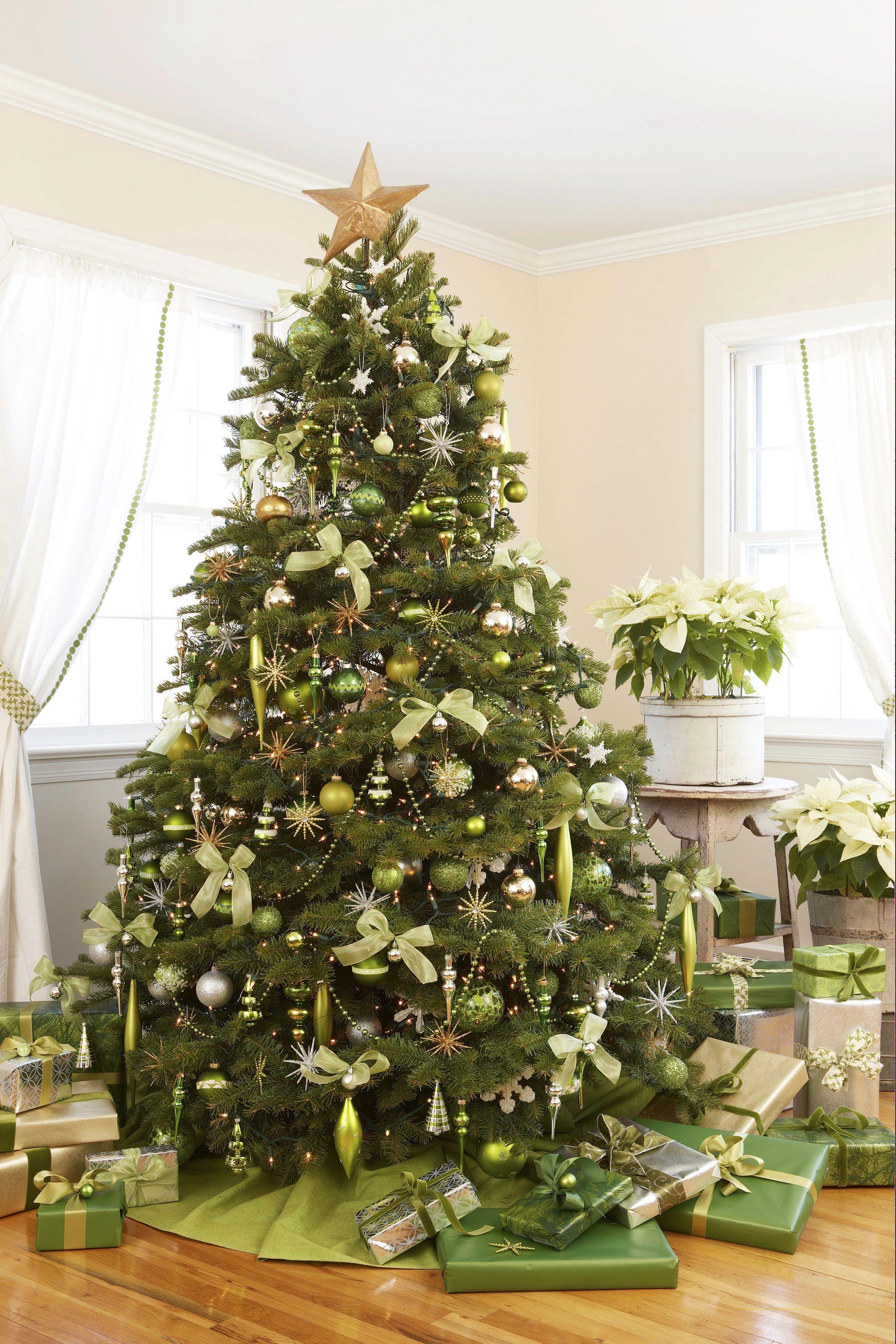 Green christmas tree deals decorations