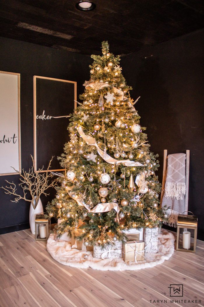 30 Beautiful Christmas Tree Ideas from Our Favorite Tastemakers
