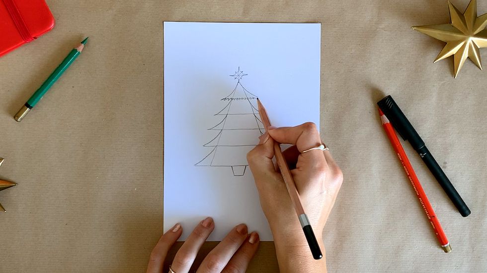 How to draw a Christmas tree – Step-by-step video guide