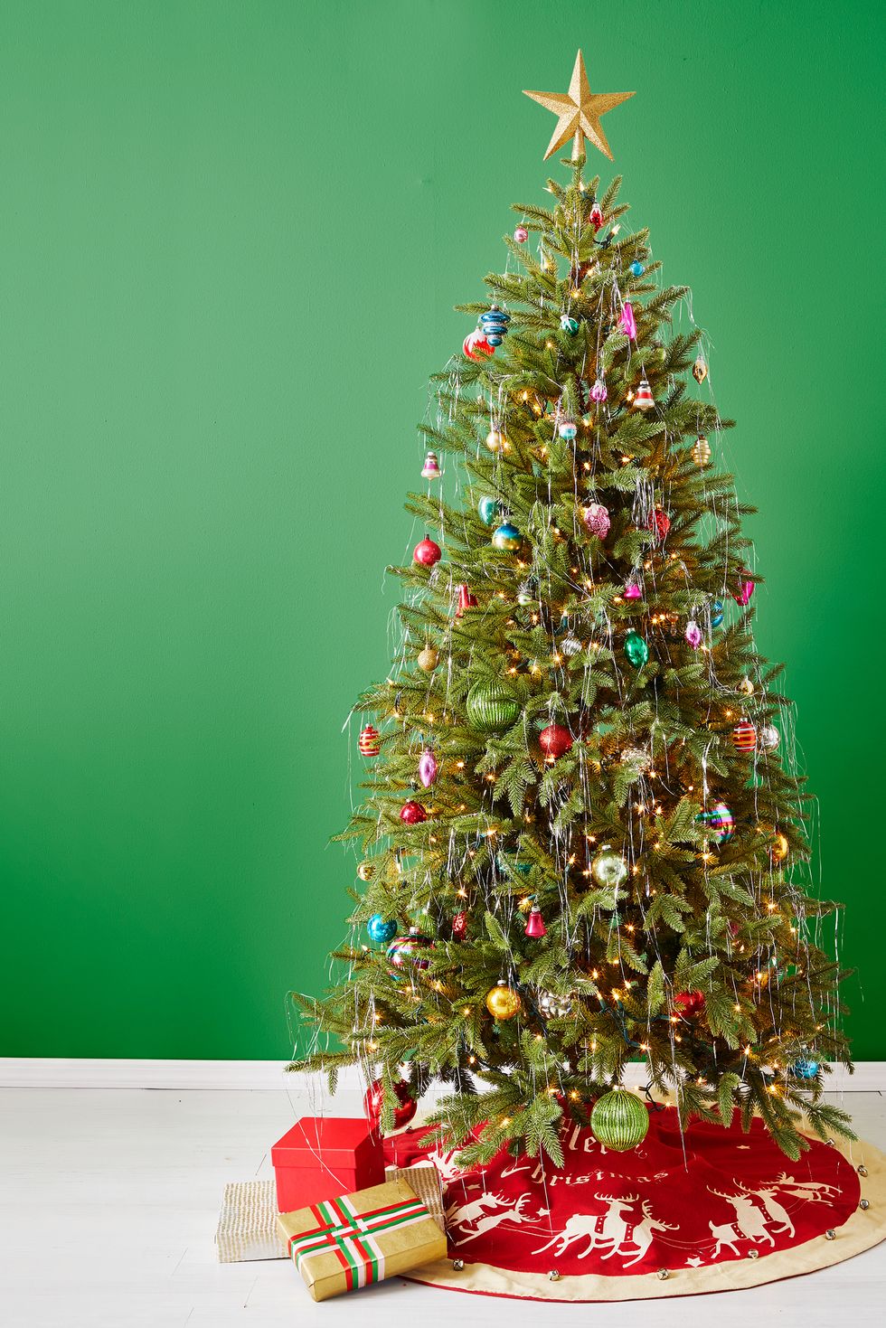 Christmas tree ideas, classic Christmas tree