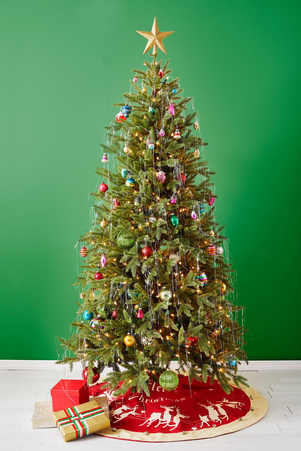 christmas tree ideas, classic christmas tree