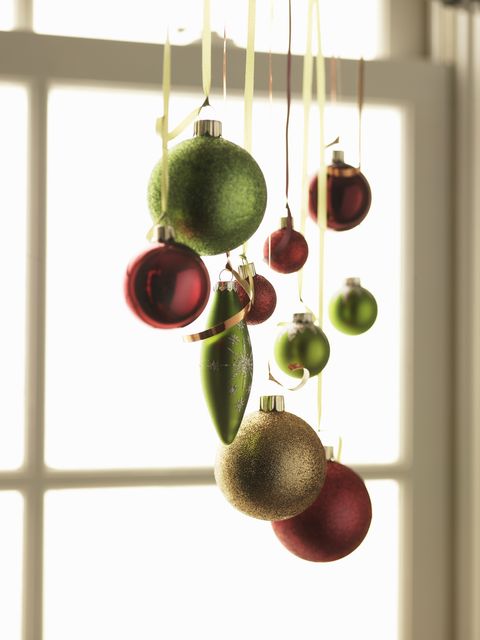 30+ Christmas Window Decor Ideas - Holiday Window Decorations