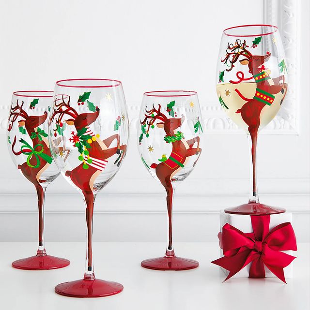 15 Best Christmas Wine Glasses for a Festive 2023