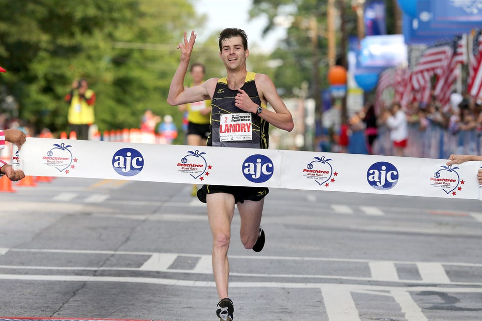 Sports, Marathon, Running, Long-distance running, Athlete, Outdoor recreation, Recreation, Individual sports, Athletics, Endurance sports, 
