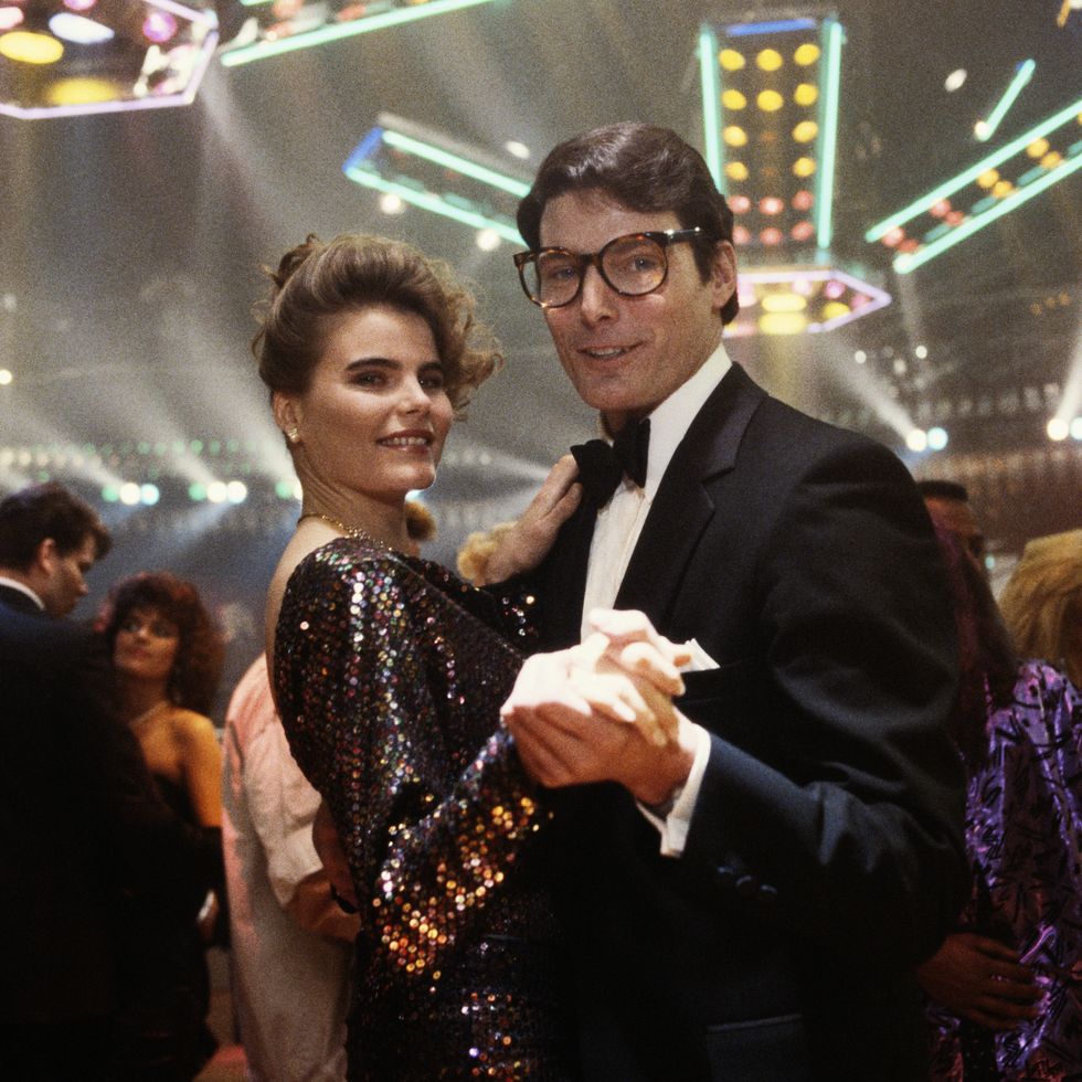 christopher reeve (1952 2004) and mariel hemingway during filming of 'superman iv: the quest for peace', directed by sidney j. furie, uk, november 1986. (photo by georges de keerle/getty images)