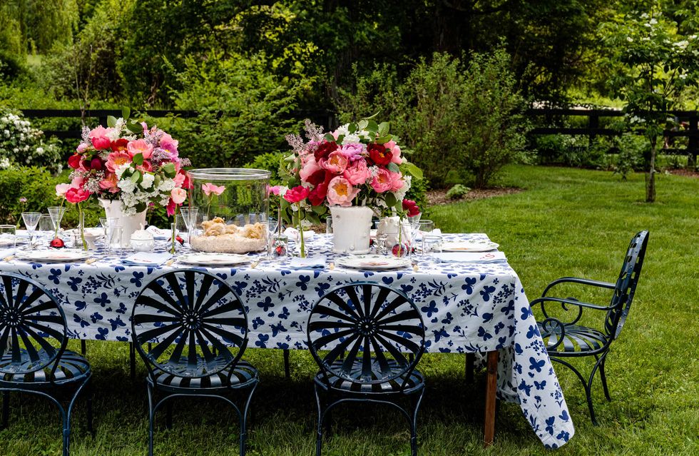 christopher spitzmiller peony table